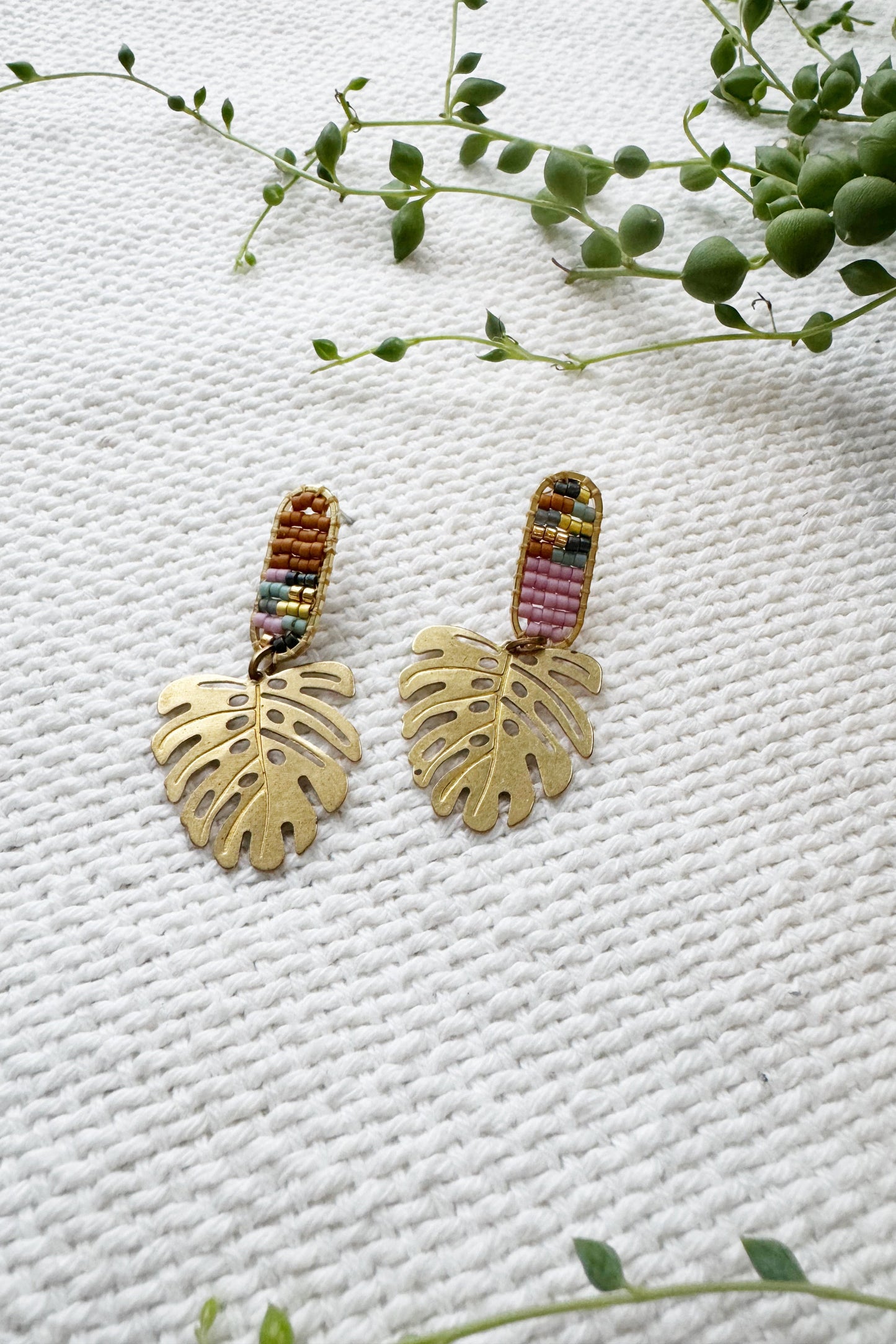 Mini Freya Capsule Studs w/ Monstera Dangle