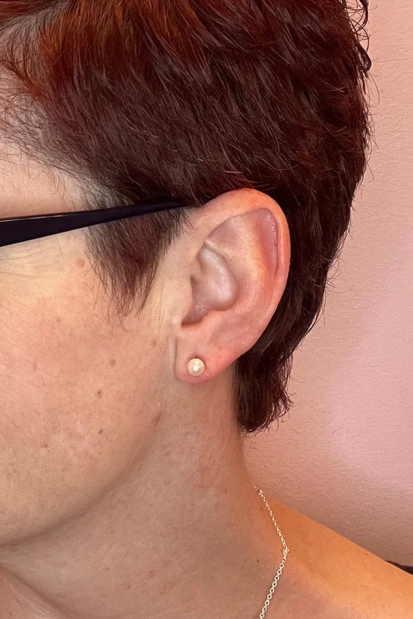 Freshwater Pearl Studs: Sterling silver, White pearls