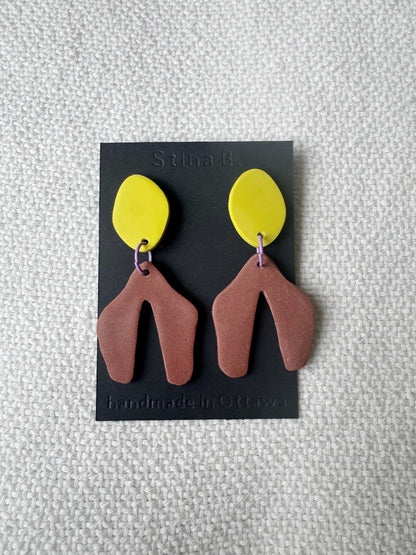 Colour block organic shape arch earrings