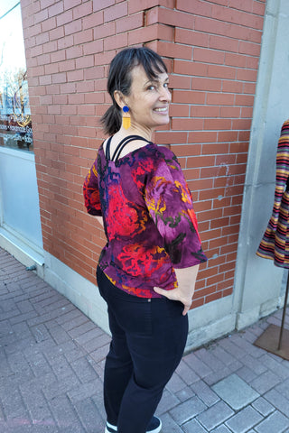 Kafta Top by SI Design, Multicolour, side view, wide neck, 3/4 sleeves, wide band at hem, sizes XS to XL, made in Quebec