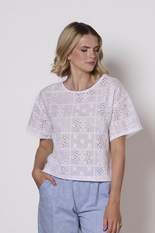 RIKO Millefeuille blouse ¥24,750 Raspberry and verbena millefeuille - Bel Foodservice | Global