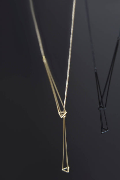 Glint Short Lariat Necklace