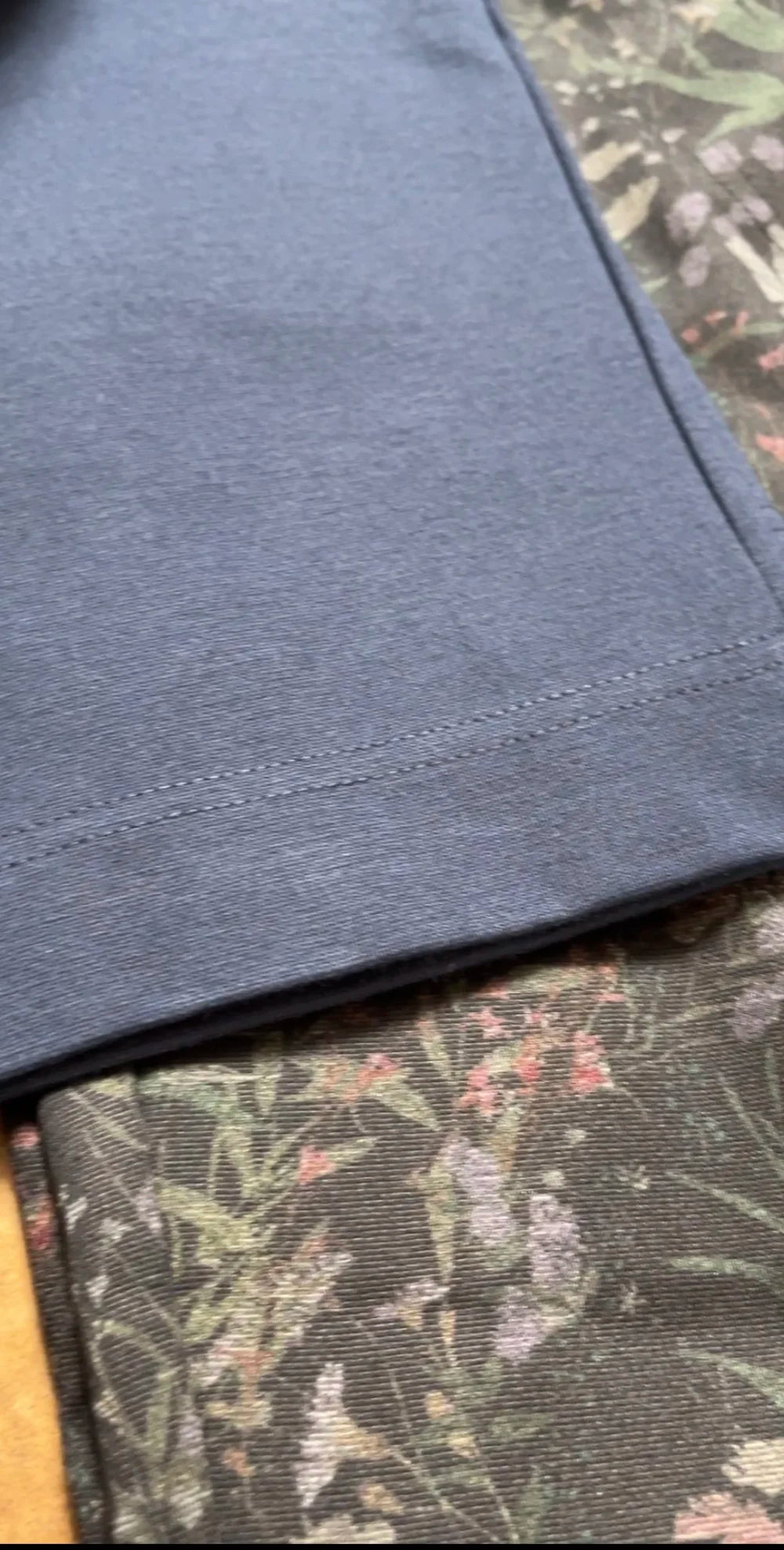 Detail of the Navy fabric of the Luisa Pants by Tangente 