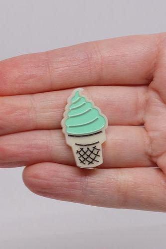 Lili0769 Ice Cream Pin