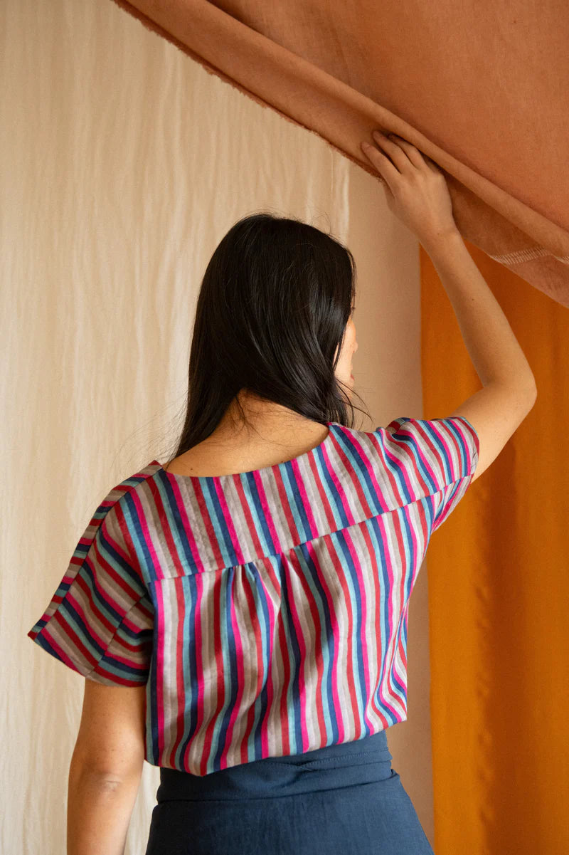 Dahlia Top by Kazak, Stripes, back view, notched neckline, short extended sleeves, loose fit, back yoke with pleats, eco-fabric, cotton and rayon, sizes XS to XL, made in Montreal 