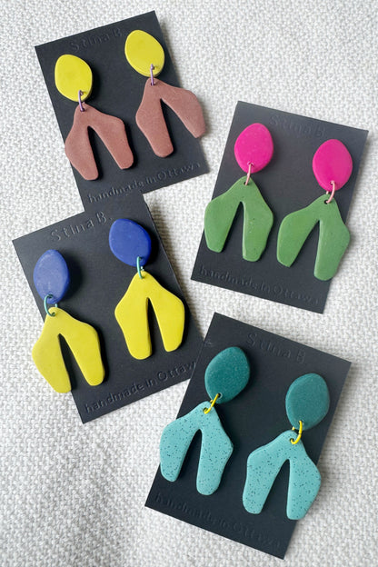 Colour block organic shape arch earrings