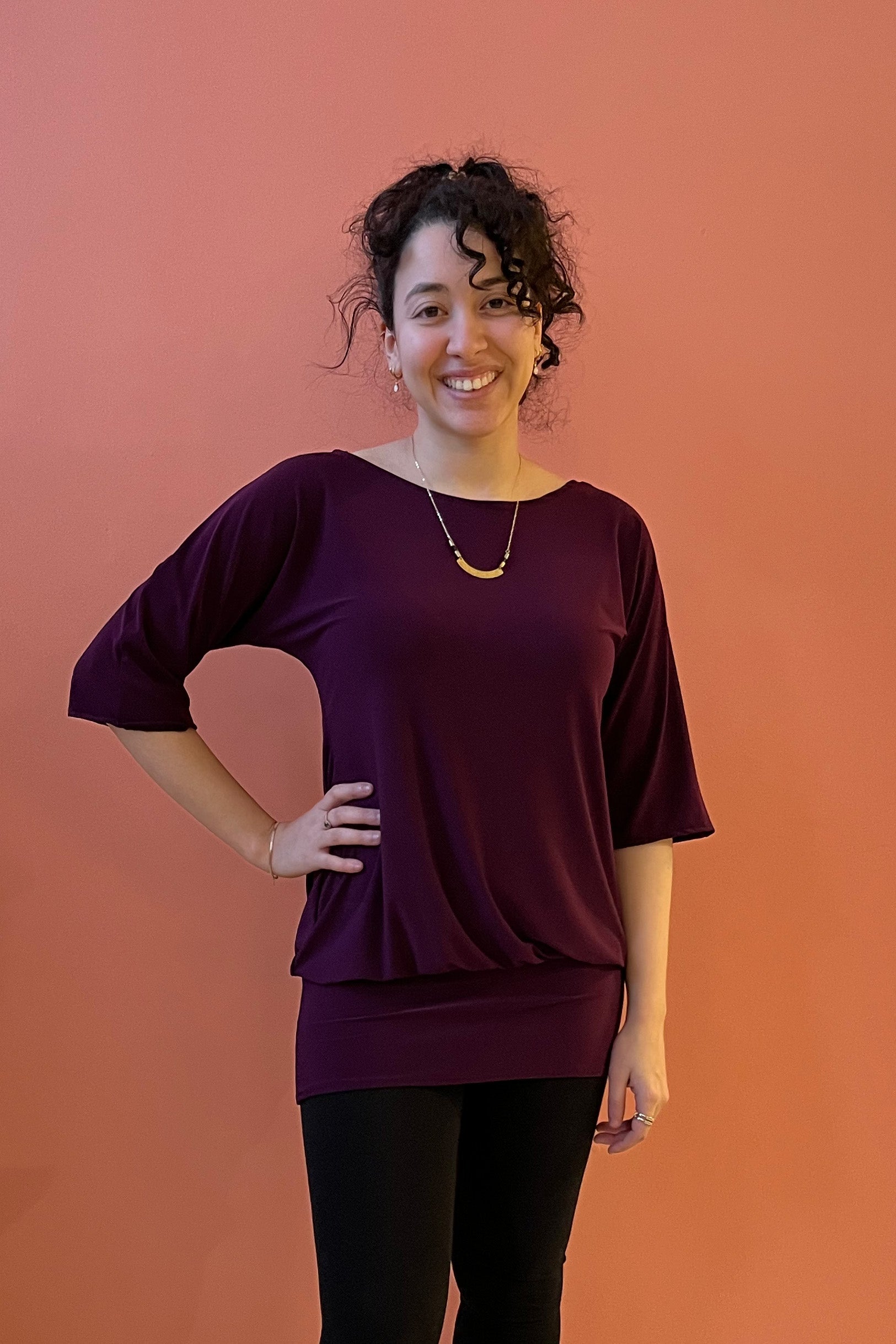 Kafta Top by SI Design, Dark Mauve, wide neck, 3/4 sleeves, wide band at hem, sizes XS to XL, made in Quebec
