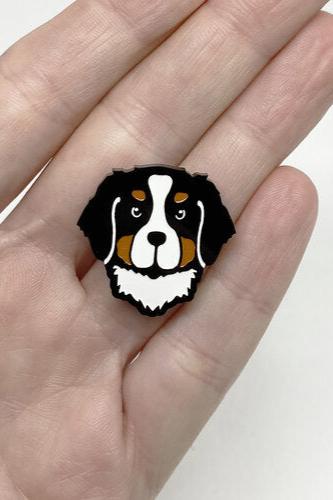 Lili0924 Mountain Dog Pin