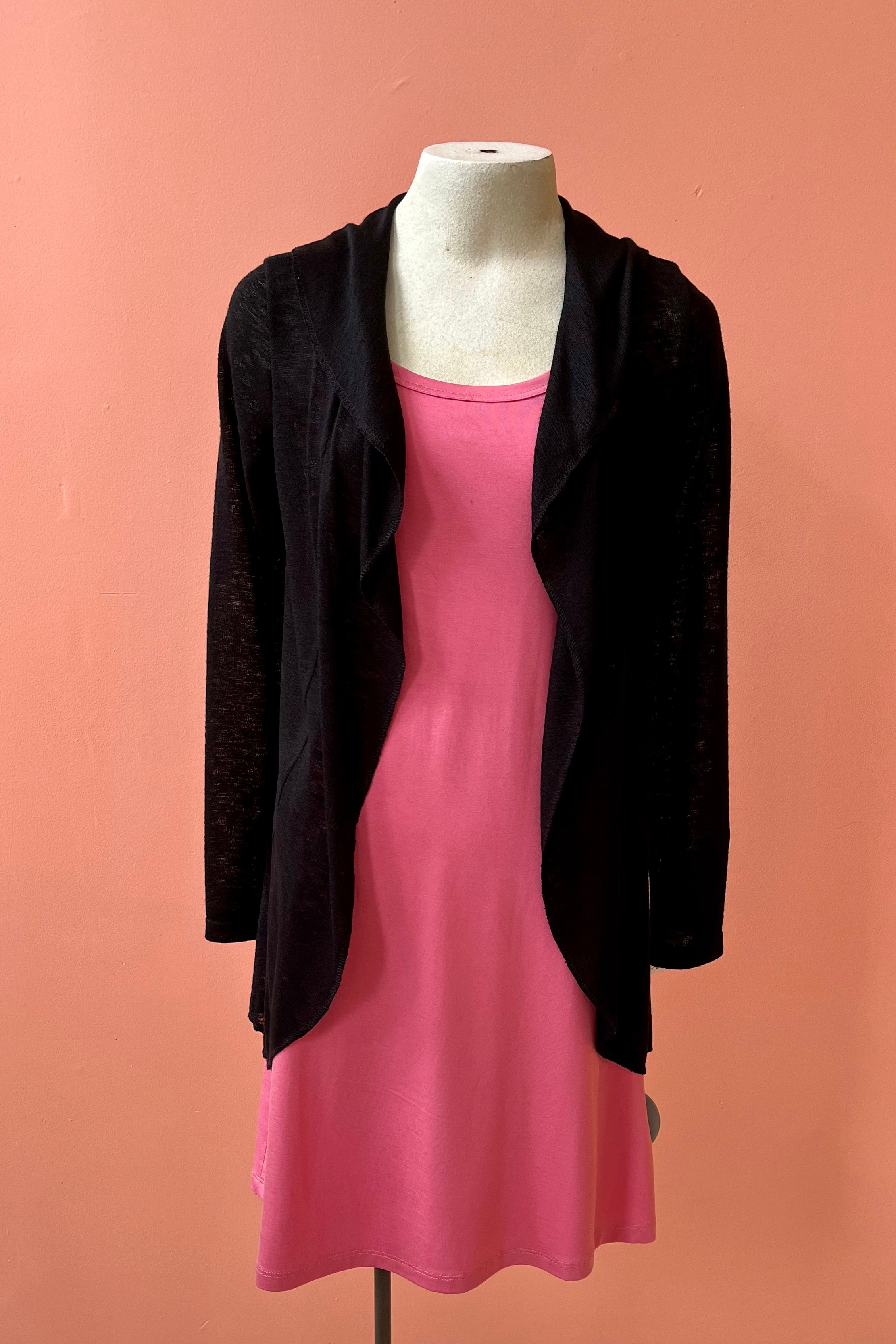 Chi Chi Cardigan by Yul Voy, Black, open cardigan, lightweight knit, wide collar, long sleeves, rounded hem is shorter in the front, sizes XS to XXL, made in Montreal