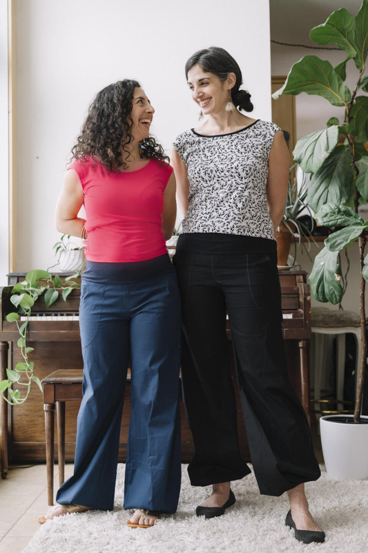 Pouf Ete Pants by Marie C, Black or Navy, wide pull-on waistband, wides that puff out and gather at the ankles, large pockets, sizes XS to XL, made in Montreal 