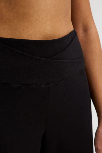 Waistband detail of the Villeray Palazzo Pants by Message Factory 