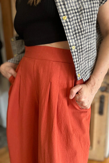 Waist detail of the Petunia Pants by Kazak in Cayenne