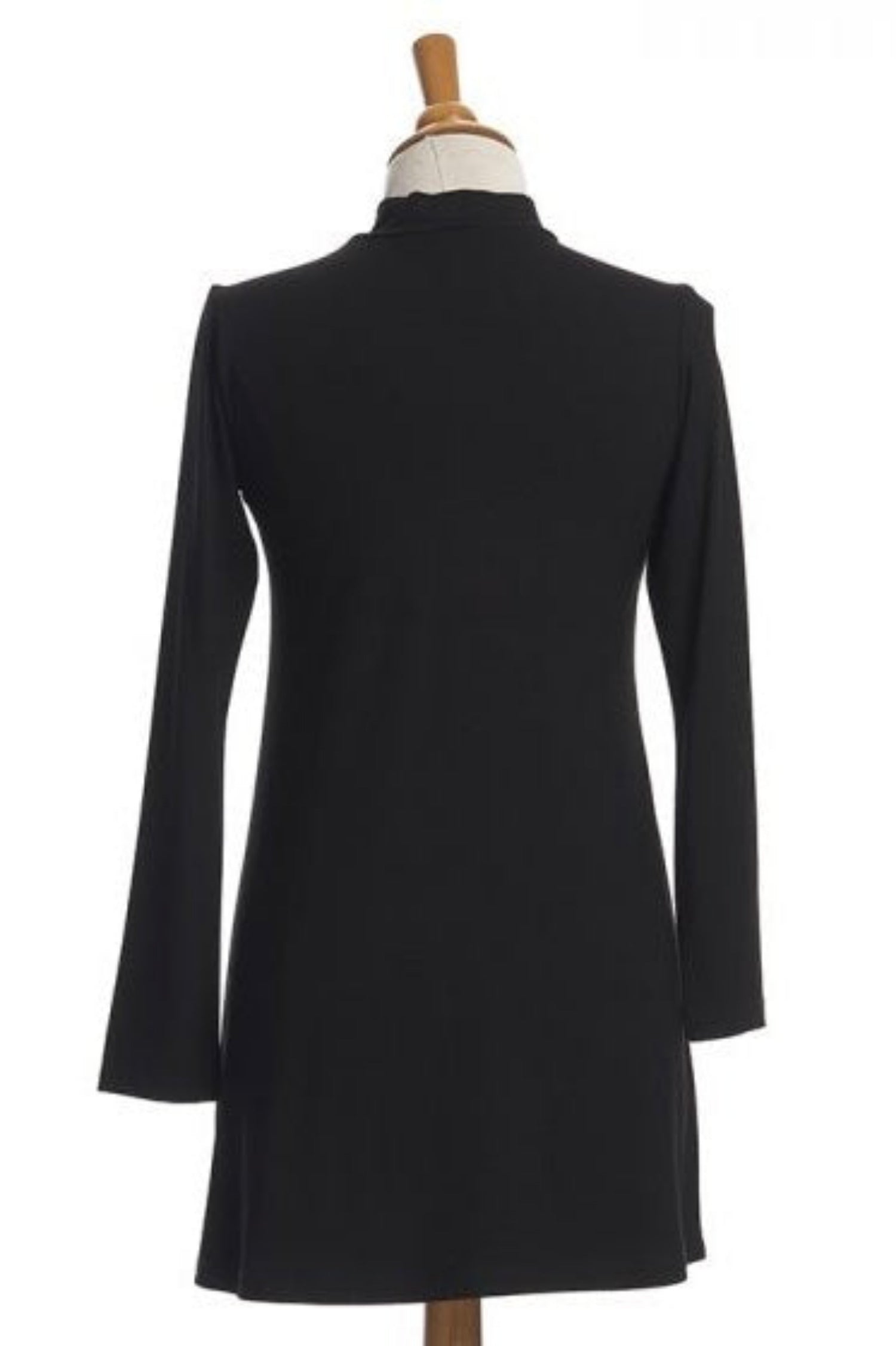 Observation Tunic by Rien ne se Perd, Black, back view, mock turtleneck, trapeze shape, sizes XS to XXL, made in Quebec